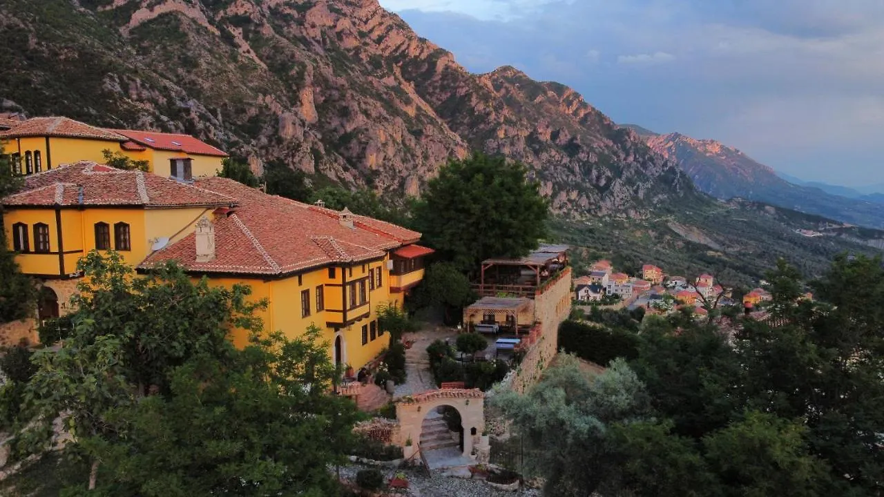 ** فندق مبيت وإفطار Krujë Rooms Merlika -Inside The Castle- ألبانيا
