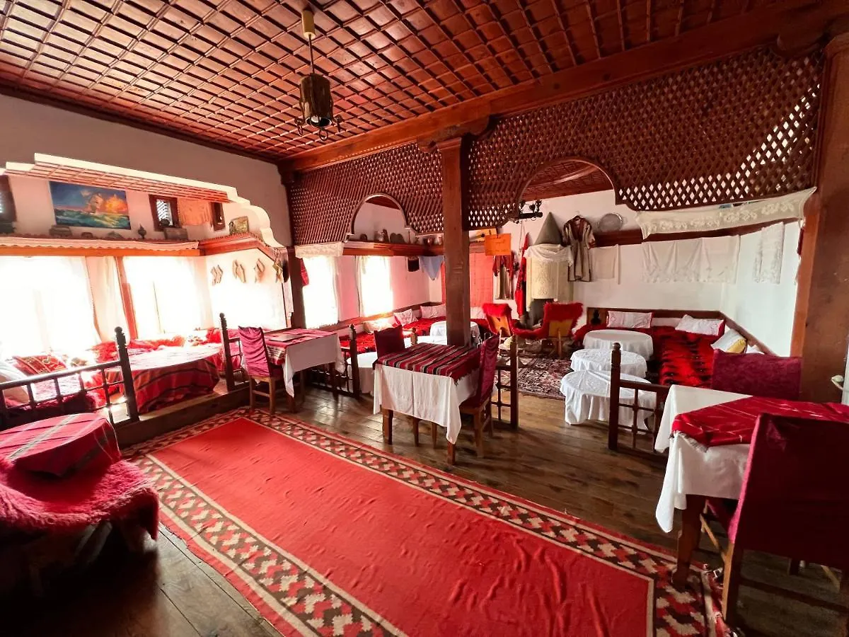 ** Bed & Breakfast Rooms Merlika -Inside The Castle- Kruje Albania