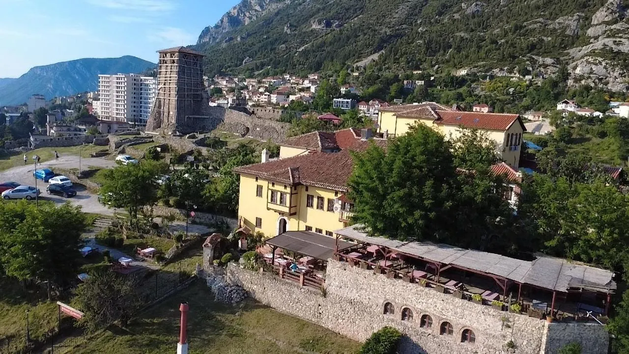 Krujë Rooms Merlika -Inside The Castle-